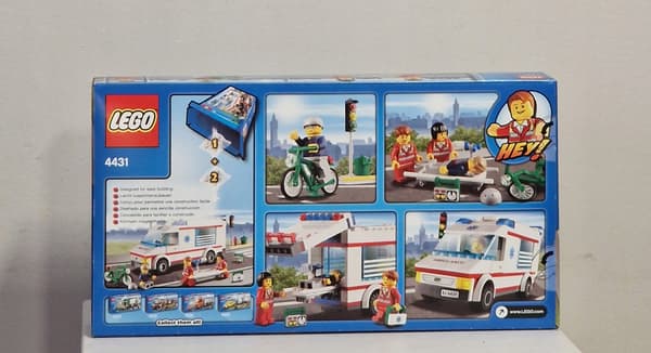 LEGO City 4431 Ambulance