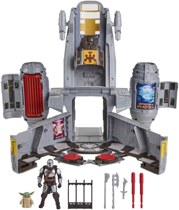 Hasbro Star Wars Razor Crest Spacecraft
