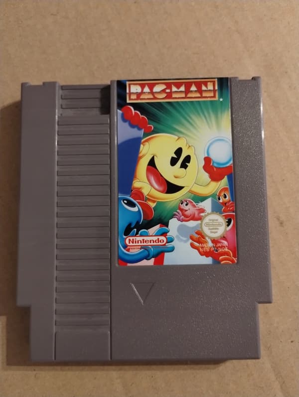 Pac-Man game for the Nintendo NES (PAL)