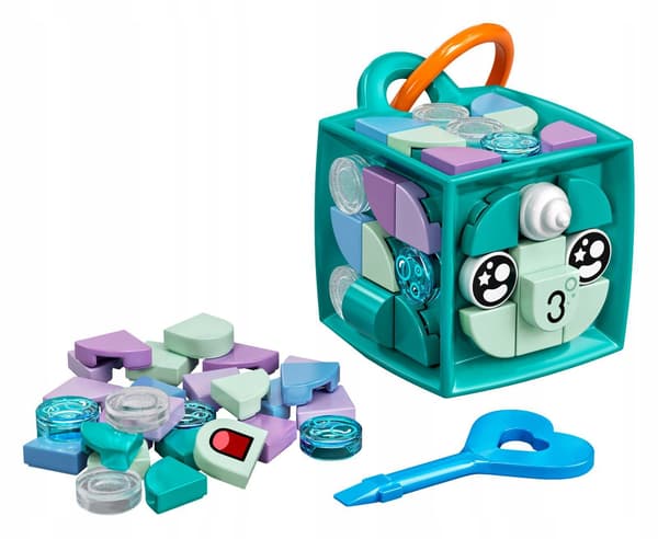 LEGO DOTS 41928 Narwhal Keyring