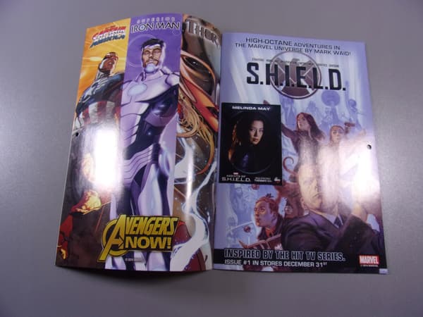 MARVEL OFFICIAL 2015 CALENDAR – English-language edition