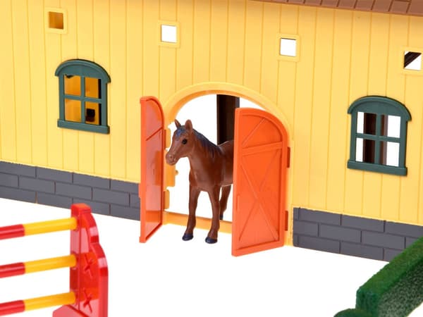 HORSE PEN SET WITH TRACTOR AND TRAILER