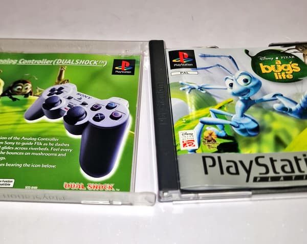 The game A BUG'S LIFE for PSX 3XA – READ THE DESCRIPTION!