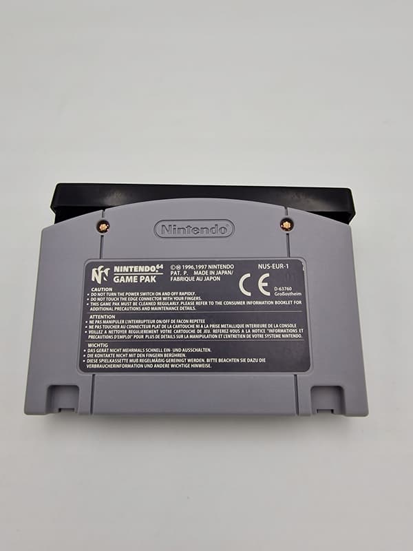 NINTENDO 64 NBA LIVE 2000