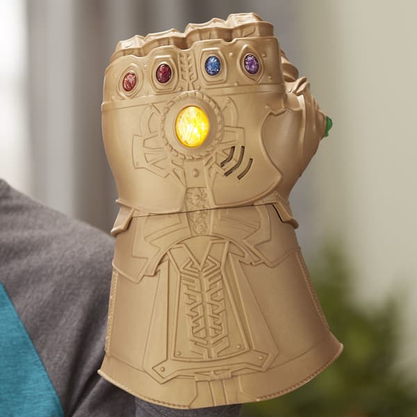 AVENGERS THANOS’ TITAN INFINITY GAUNTLET
