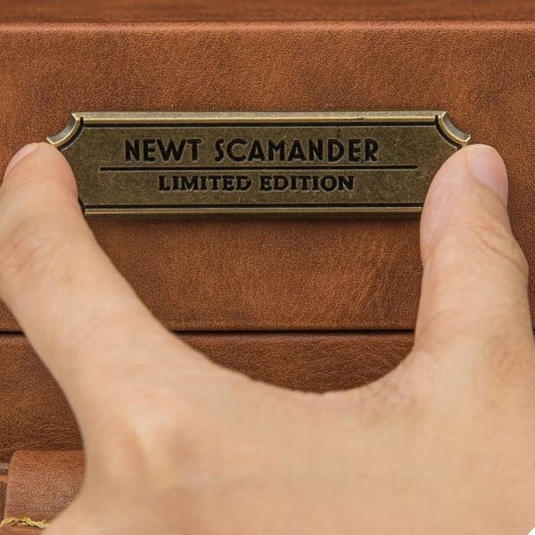 Newt Scamander’s suitcase, Fantastic Beasts, Harry Potter