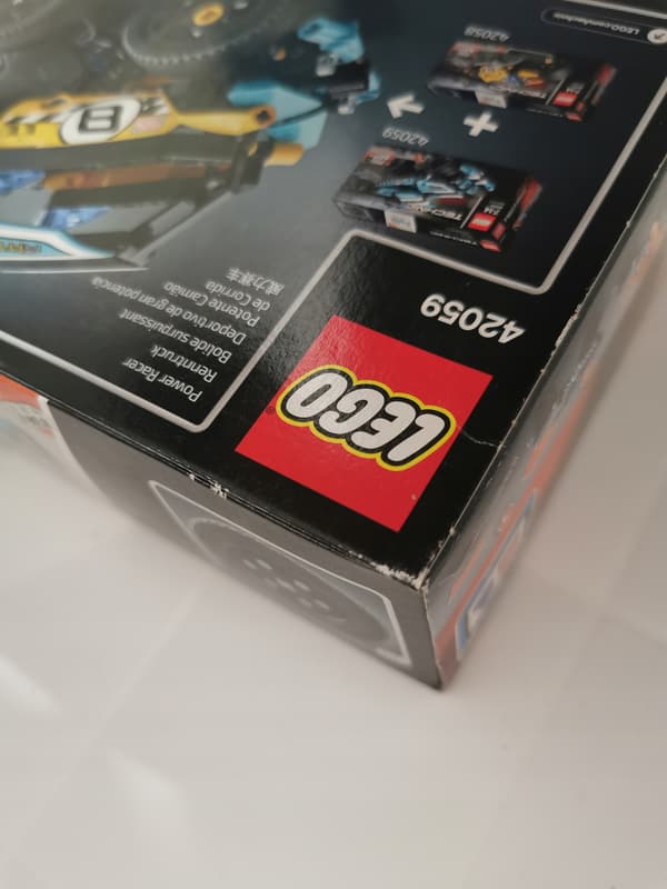 LEGO Technic Stunt Off-Roader 42059 NEW