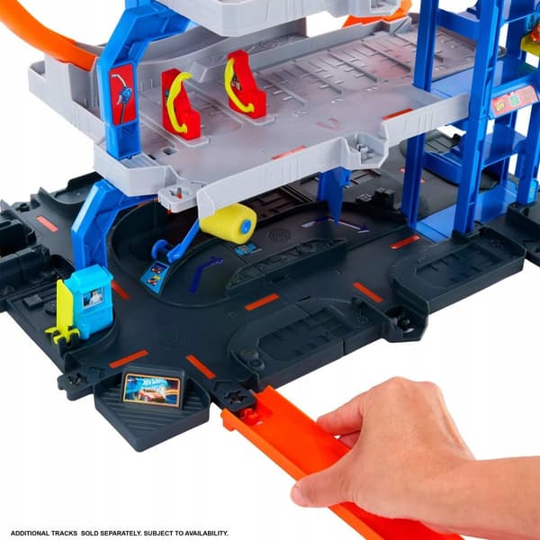 Hot Wheels Mega Loop Garage 3-Level Set JLC05
