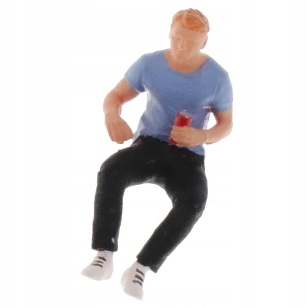 1:64 Painted ‘Lurking’ doll – Action Figure Model A