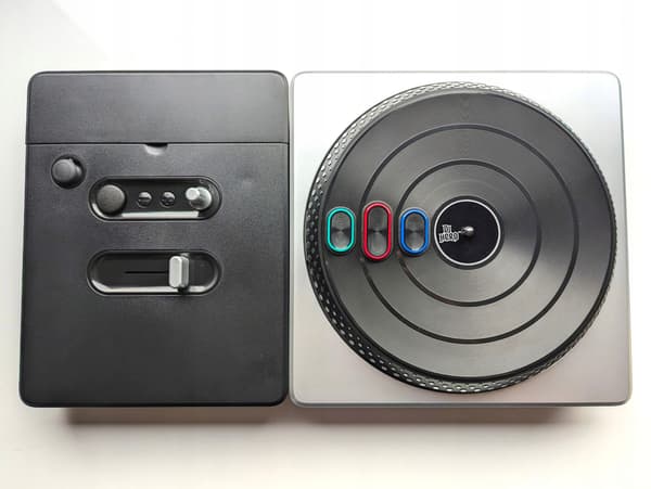 *** ORIGINAL NINTENDO WII DJ HERO ***