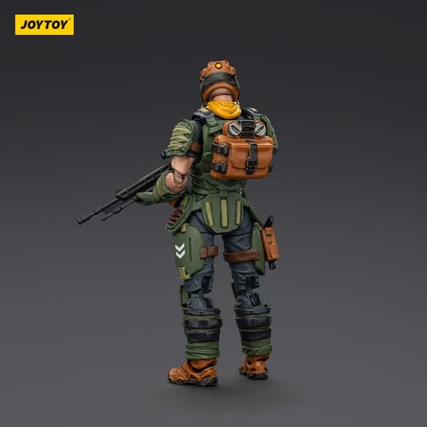 Dark Source Assaulter Stephen 7 cm figurine