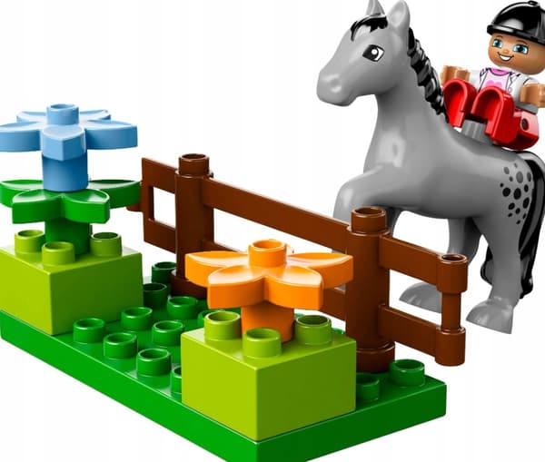 LEGO DUPLO 10500 STABLE SET