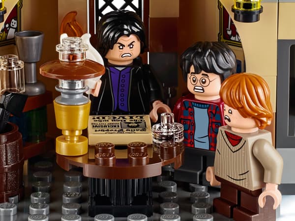 LEGO Harry Potter 75953 The Whomping Willow at Hogwarts