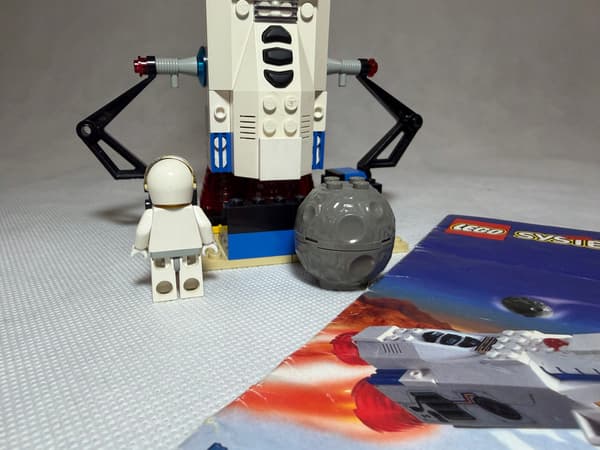 LEGO Set 6454 Countdown Corner Rocket