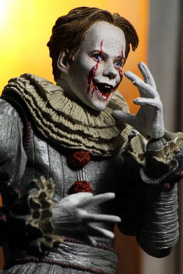 PENNYWISE 18 cm figurine from *It: Chapter Two* by NECA Ultimate