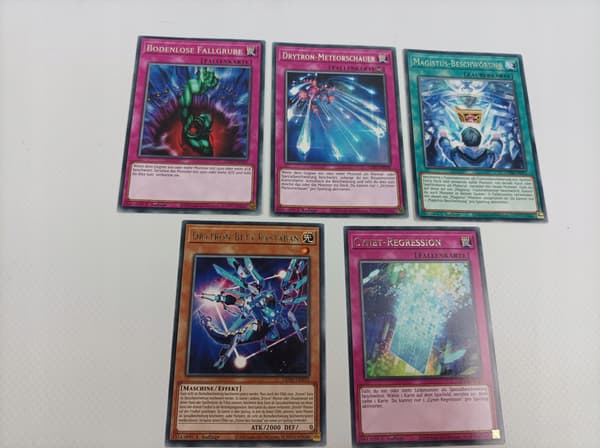 Konami YGO-DUOV-DE trading cards