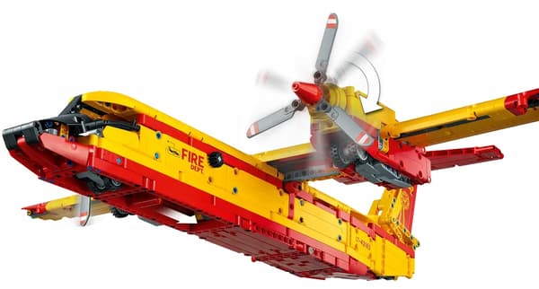 LEGO Technic Firefighting Plane – Flying Fire Brigade 42152