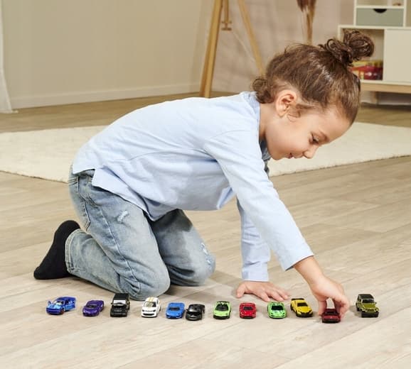 MAJORETTE TOY CAR SET: 13 UNIQUE VEHICLES