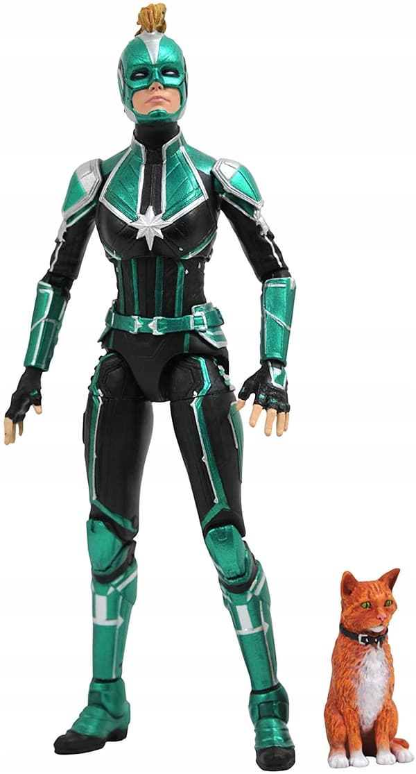 NEW DIAMOND SELECT CAPTAIN MARVEL FIGURE