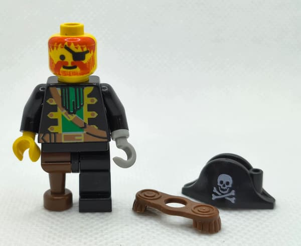 Lego figure pi055 Captain Redbeard Pirates