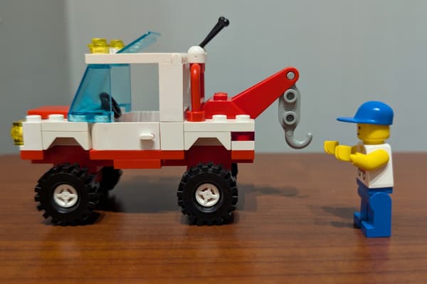 Lego 6660 Roadside Assistance