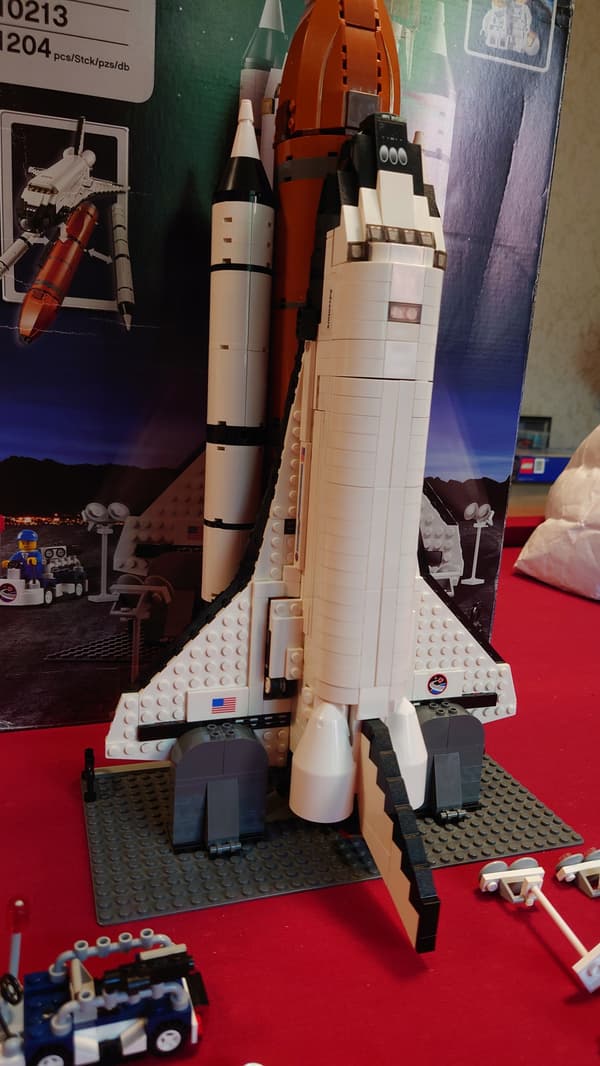 LEGO Creator 10213 Shuttle Adventure – second-hand