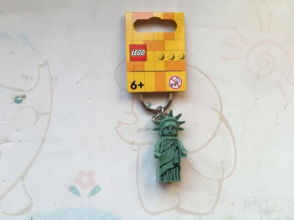 LEGO 854082 Lady Liberty Statue Keyring