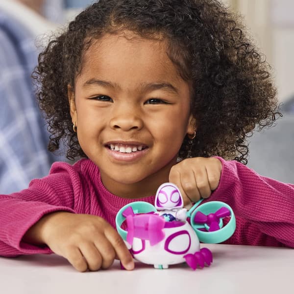 Marvel Spidey Ghost-Spider Figures: Helicopter Set and Accessories for Children