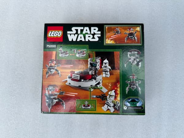 LEGO Star Wars 75000 Clone Troopers vs. Droidekas – DESCRIPTION