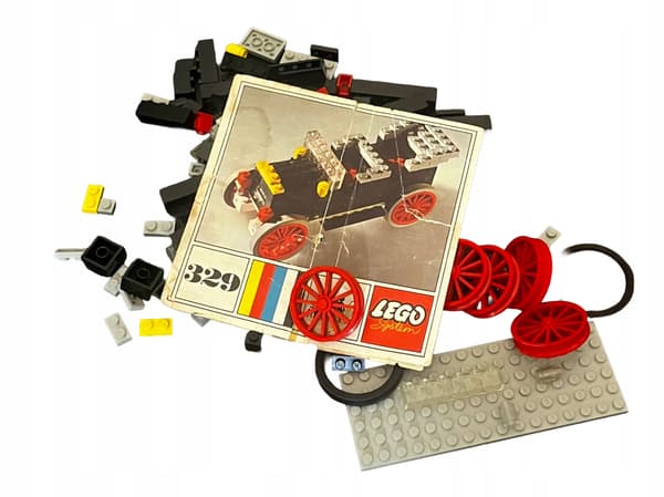 329 LEGO Vintage Car