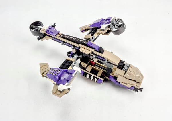 LEGO Ninjago Elements: Condrai’s Helicopter Attack