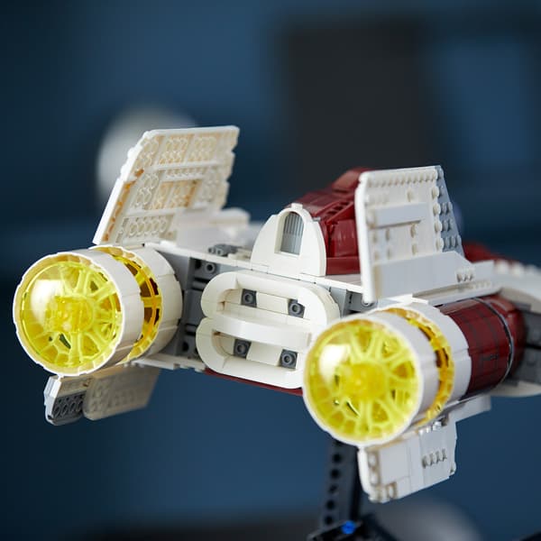 LEGO Star Wars 75275 A-Wing Fighter