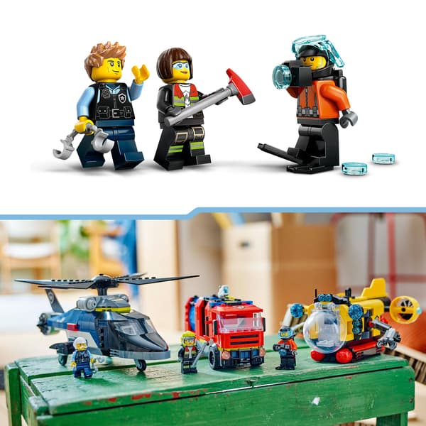 LEGO City 60462 Set featuring a Helicopter, Fire Engine and Submarine