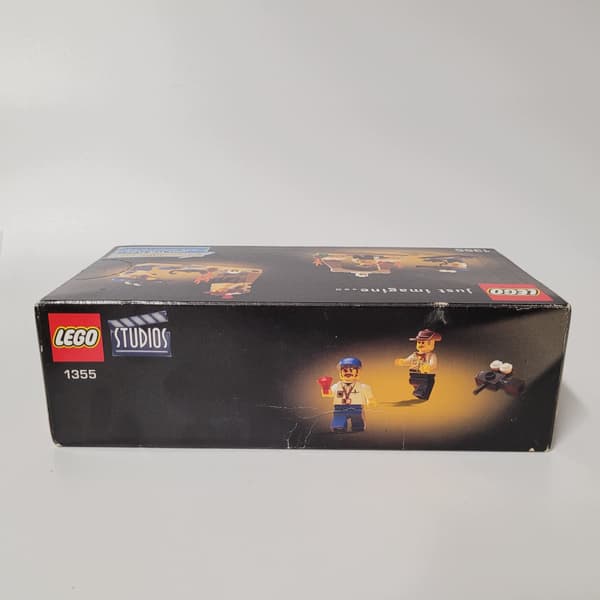 Lego Adventurers Studios 1355 Johnny Thunder MISB 2000 Santa and Christmas tree