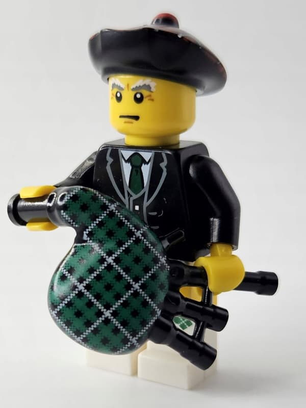 Lego Series 7 8831 col07-6 Bagpiper /