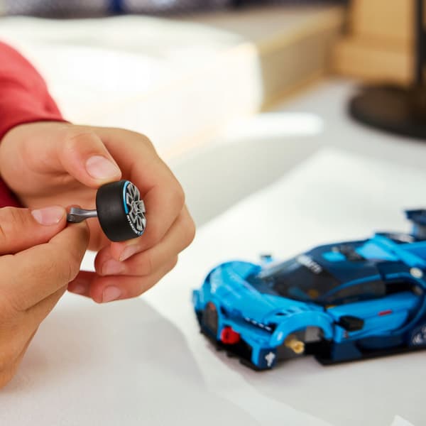 LEGO Speed Champions Bugatti Vision GT Hypercar 77253