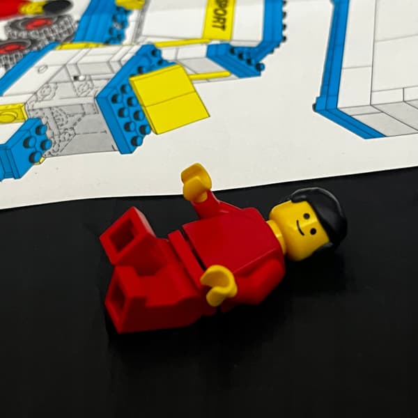 6367 LEGO Truck