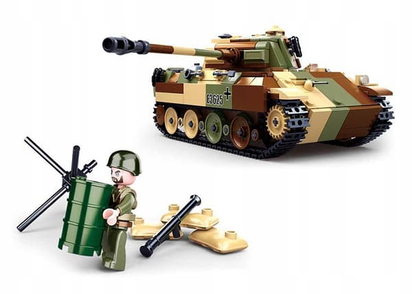 PANTERA/JAGDPANTER 2-in-1 Tank Building Set – ‘Destroyer’ – 3 Figures + LEGO Weapons