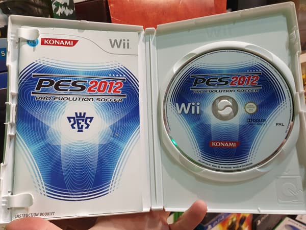 PRO EVOLUTION SOCCER 2012 PES 2012 Wii Complete Set 3xA