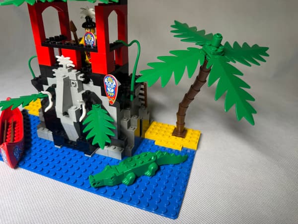 LEGO Pirates 6264 Forbidden Cove