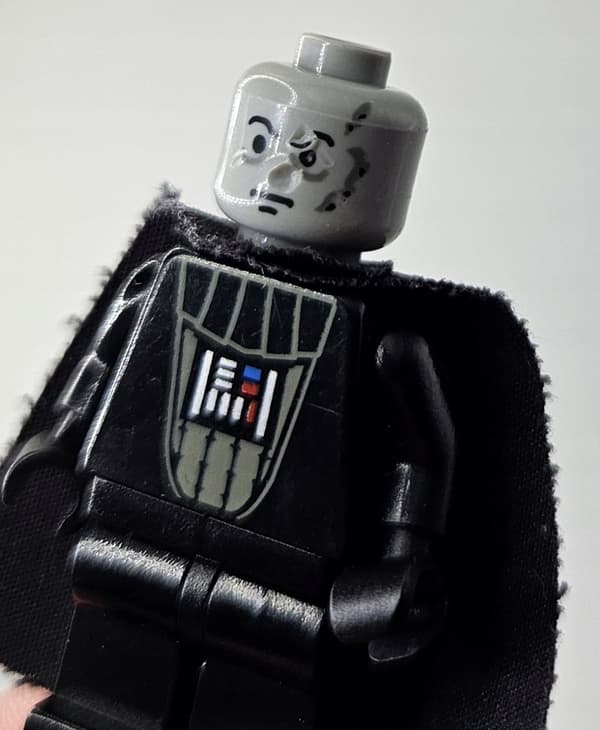 Lego Star Wars minifigure sw0004 Darth Vader DEFECT /