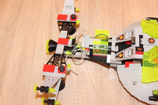 LEGO CLASSIC SPACE 6979 Interstellar UFO Starfighter – a unique set