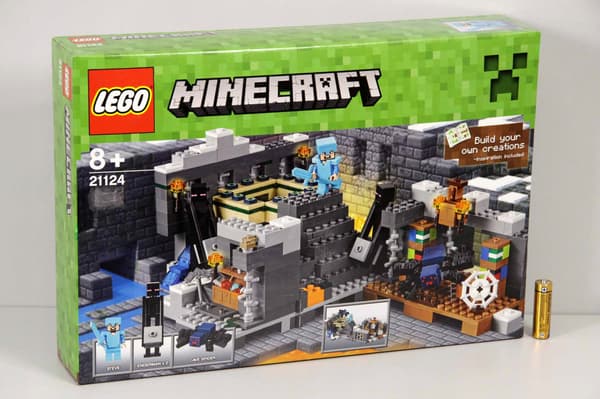 LEGO Minecraft 21124 – The End Portal