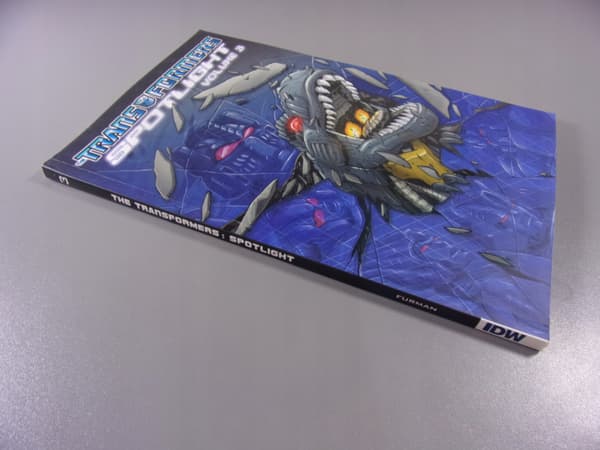 THE TRANSFORMERS SPOTLIGHT 3, 2008, English-language edition
