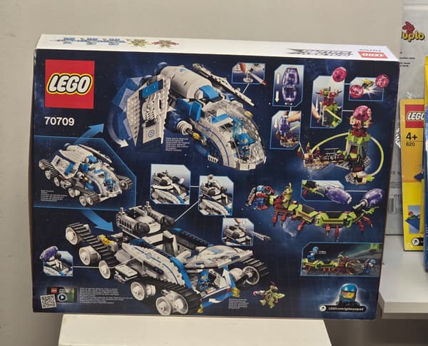 LEGO 70709 Galaxy Squad – Galactic Titan