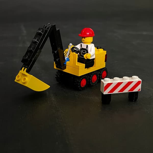 6631 LEGO Mini Excavator