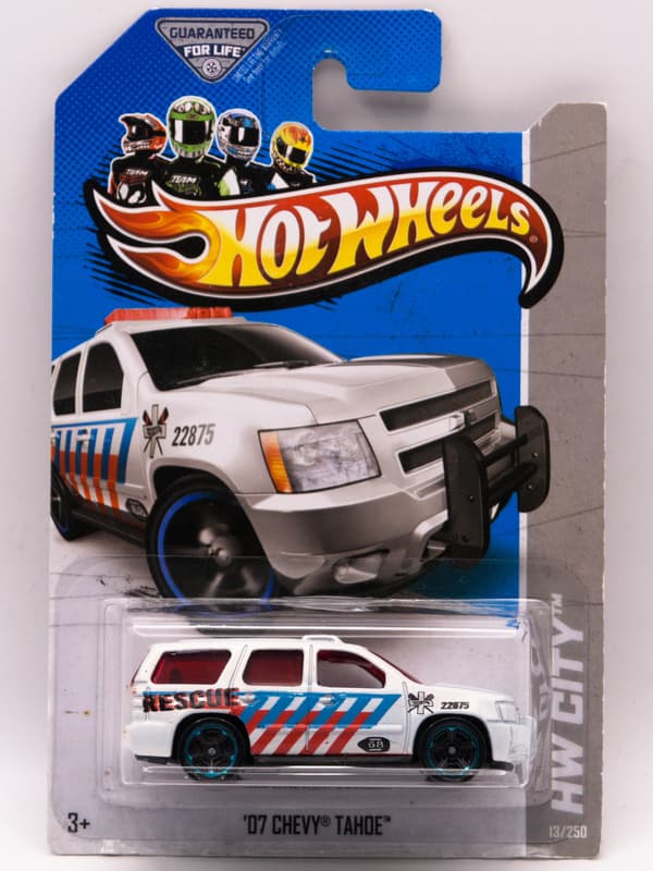 HOT WHEELS '07 Chevy Tahoe – White