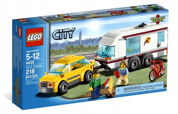 LEGO City 4435 Car with Caravan