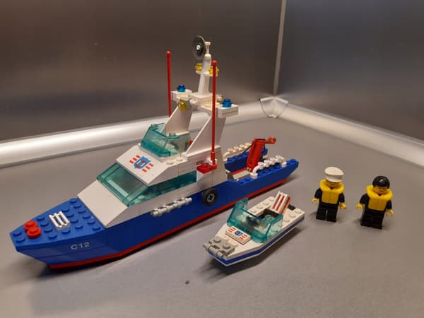 LEGO 6353 Coastal Cutter (No. 2)