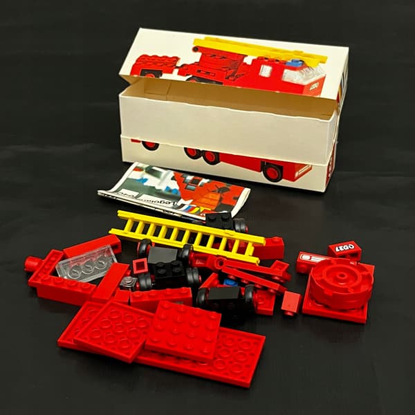 640 LEGO Fire Engine with Ladder